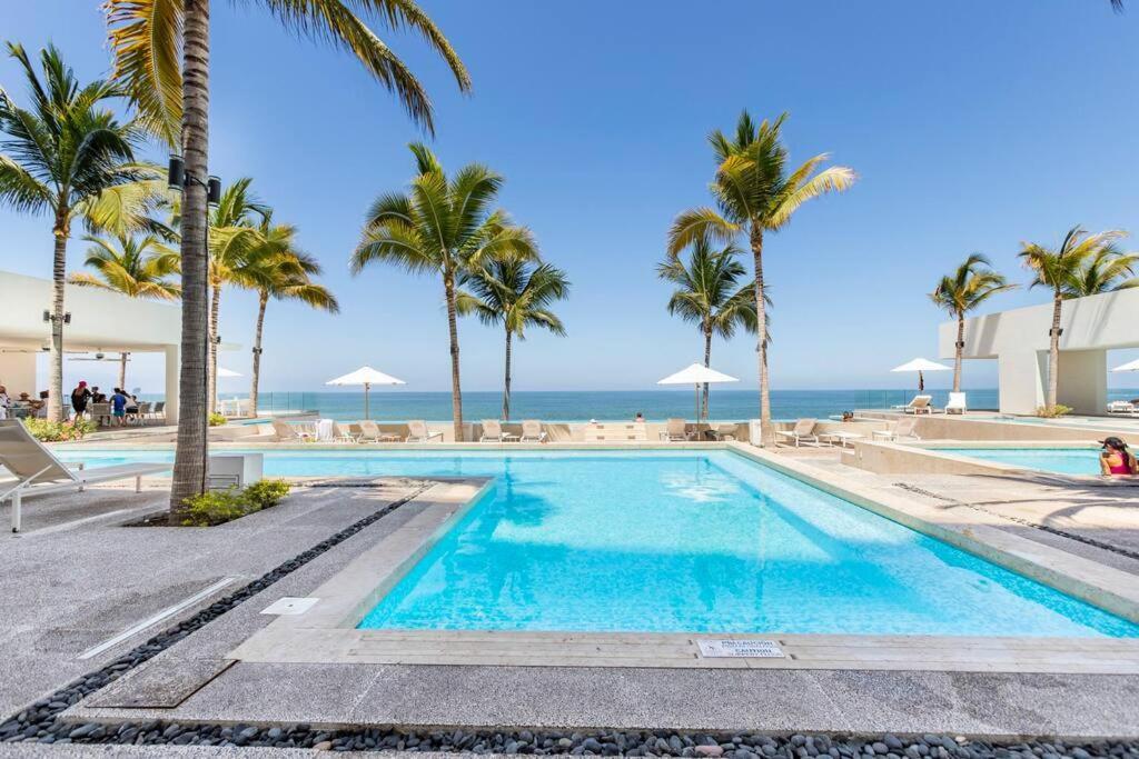 Harbor 7010 By Moikkarentals Beachfront 600Mb Wifi Puerto Vallarta Extérieur photo