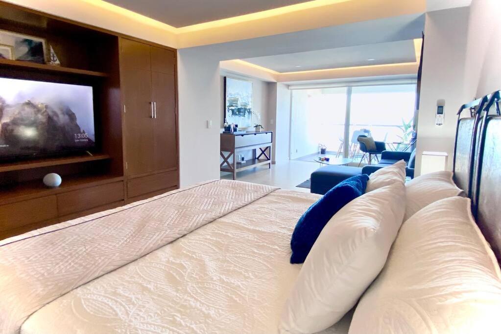 Harbor 7010 By Moikkarentals Beachfront 600Mb Wifi Puerto Vallarta Extérieur photo